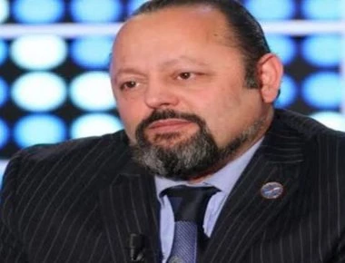 Και αυτοί συνεχίζουν - Οπαδοί του A. Σώρρα έξω από το Δικαστικό Μέγαρο Πάτρας (φωτό)